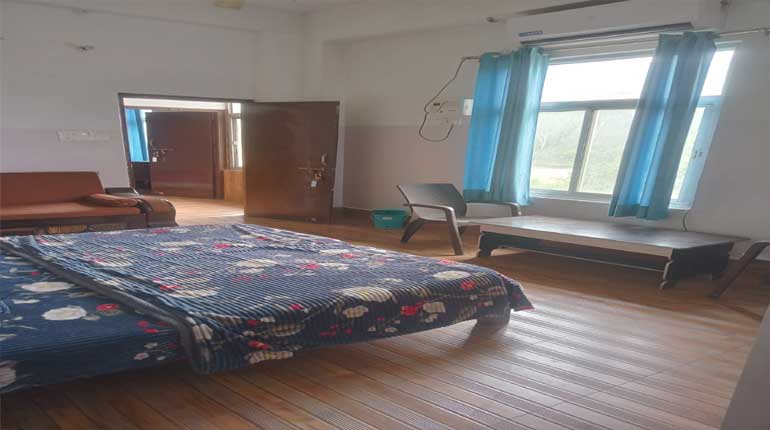 Hotel near Robber’s Cave (Guchhupani) Dehradun