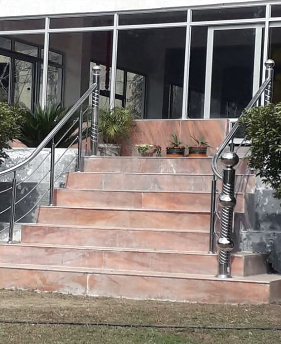 Hotel near Rajpur Road Kangra